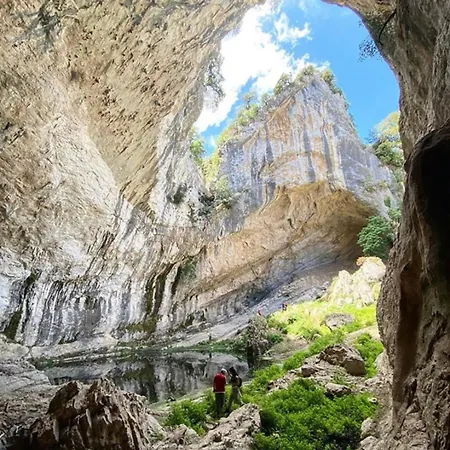 Madej 3 باري ساردو